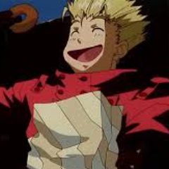 MoEstampida's profile picture. Comer, dormir, comer, pasar al baño, dormir, volver a comer, dormir y comer a la par. Infinitamente.