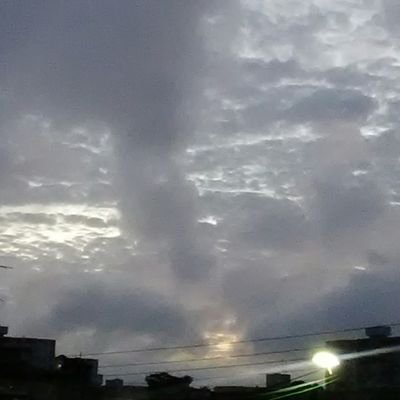 Da gracias por lo que eres ahora, y sigue luchando por lo que quieres ser mañana.