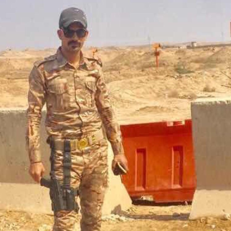 SaifAllamy3's profile picture. لا الحياة ولا الأشخاص قابلين للأبدية ولا أي شيء على الإطلاق،خففوا من ذاك الثقل الذي تحملونهُ في قلوبكم قليلاً،لا شيء على هذا القدر من الجدية. !