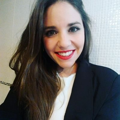 EstherRdriguez's profile picture. Admón y Dirección de Empresas. Máster en Análisis Económico y Empresarial. Sonríe, pruébalo y notarás cómo cada parte de tu cuerpo reacciona a la felicidad❤