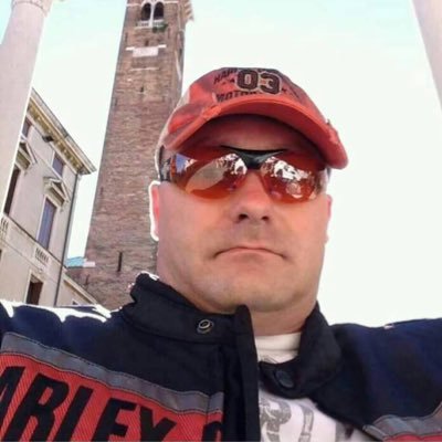 Jones13680769's profile picture. Simple and funny 😂