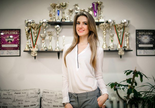 cassandrahar_80's profile picture. "Web Designer  Developer, Game Developer, Photographer and Student living in the Silicon Valley."