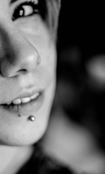 tracydeane_89's profile picture. "Hi! Im Mi Chang, Im a user interface and website designer!"