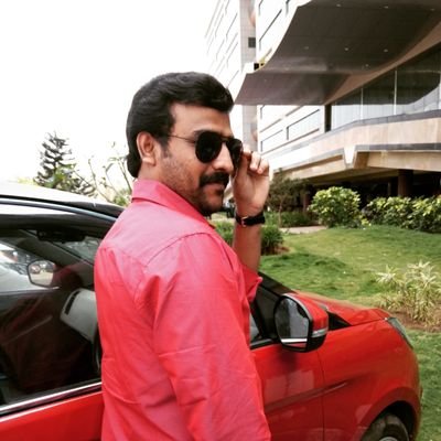 MuruganM12's profile picture. ©முராகா 📸