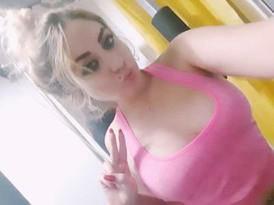 Moi je suis femme sérieuse ,sincère souriante ,respectueuse Football Sport Tennis Jeux Olympiques Jeux de sport Basket-ball Histoire Santé Affaires & Finances