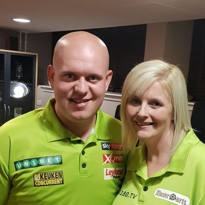 Im A qualified EYO 16yrs, bn with paul 16 yrs 😲 going into my 4th season at darts 🎯 😍 our furbaby megan 🐕 x