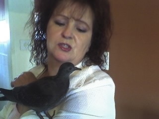From Witbank, South Africa. Passionate 'bout wildlife, art & music, ♥ fun & humor and 2 learn more  'bout social media.