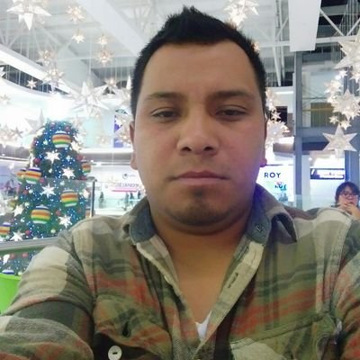 RomanAmbrocio's profile picture. ser humano en construcción.