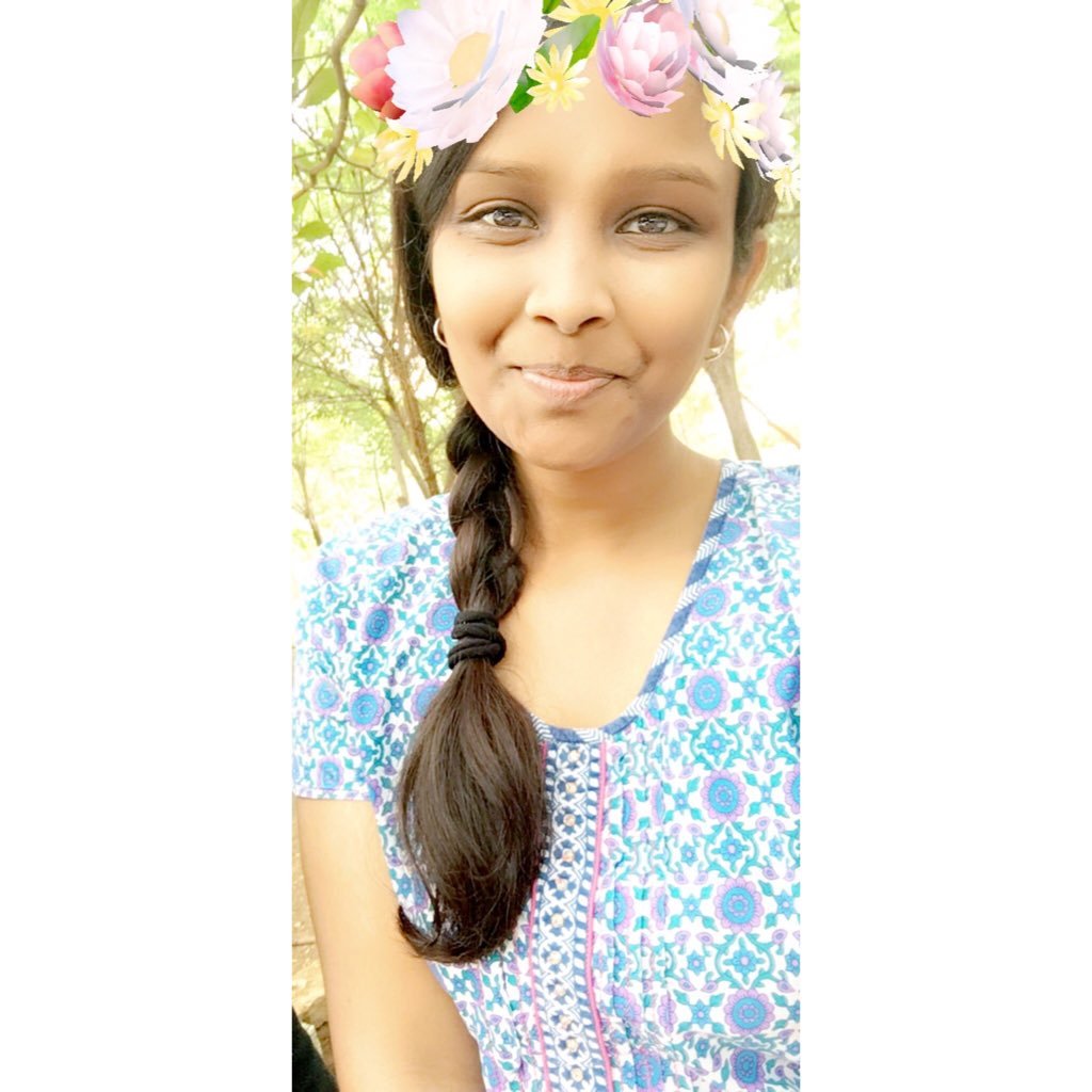 anushri_k's profile picture. QUEEN.