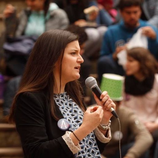 ex Presidenta @FEUANDES 2018|| Egresada de Derecho Universidad de los Andes || Militante de @avanzauandes