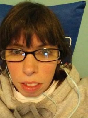 im a 25 yr old youtube 23 subs so far so good almost to 30 subs my youtube name jenna lambert.♎