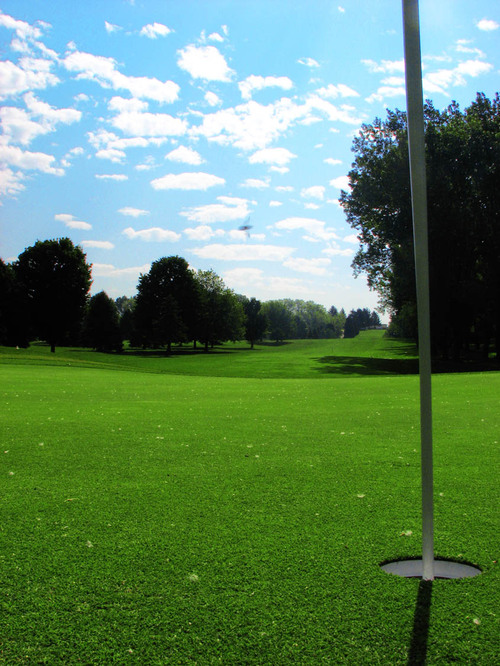 Southwest Michigan's premier golf club. http://t.co/jImD1tMtQG