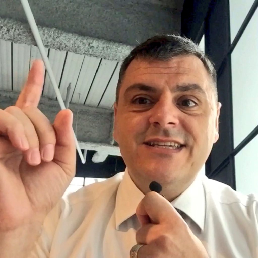 Fulvio is an entrepreneur and author passionate about Sales and the success of his clients. https://t.co/pCxwliVmyy