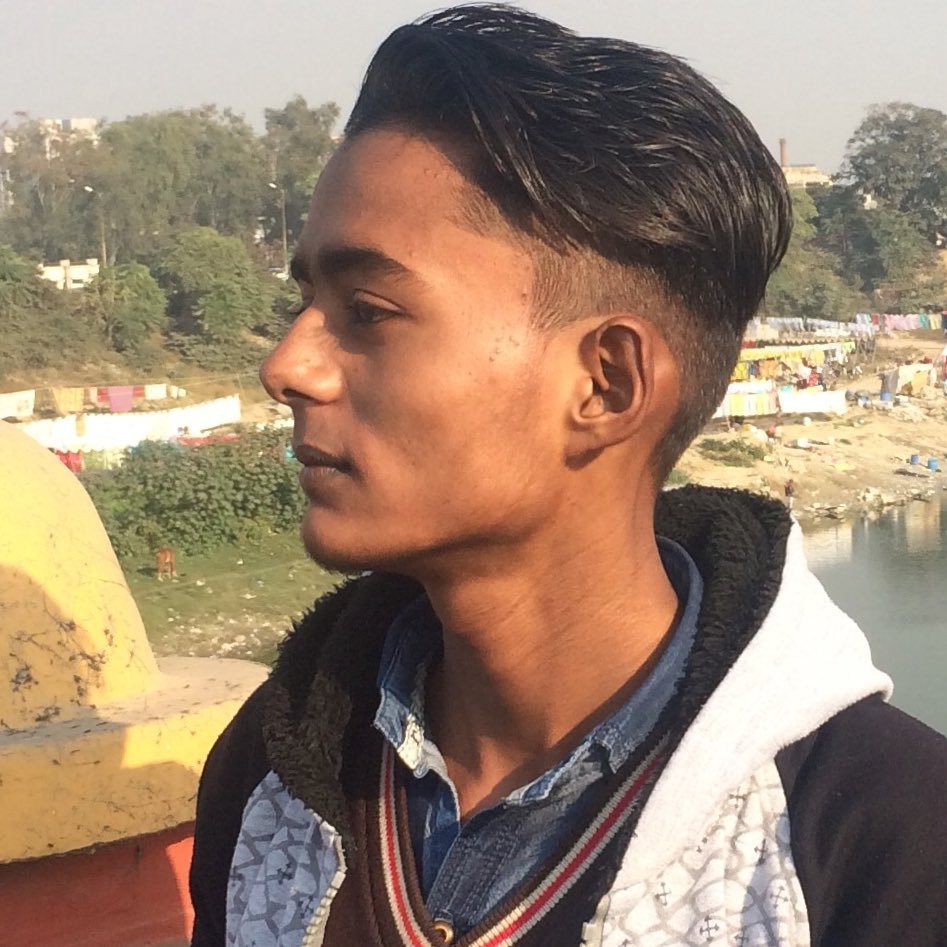 Shadabrider2's profile picture. my wy of living nd evry one of my styls iz dffrnt frm everyone... I do nt want to match anyone_I am fi9 as I am🌈🍗🍪_ my life iz devoted_nd my dth lov🙈