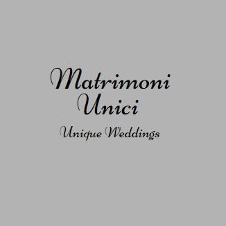 Matrimoni Unici is a premiere wedding planner events company specialising in beach weddings.