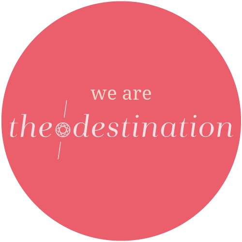 The Destination is a website about destination weddings in Portugal. More than just a beautiful and welcoming country, we have 5-star wedding vendors, too!