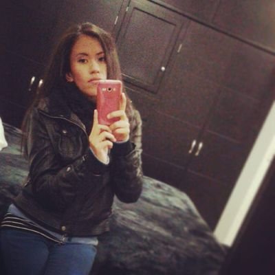 Alondra13810821's profile picture. Mamà de mis 🐤 Chris & Fer👫 wife💏 & mommy 💑
Simplemente la misma.. pero diferente👸🤘 aun con muchos sueños por cumplir 🤔👌👍😎💪✌☝