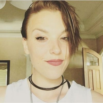 Thief, lover. A bad girl hiding behind the mask of a pretty face. @EgyptSunGod is my sun. Mother of three. (RP) #A