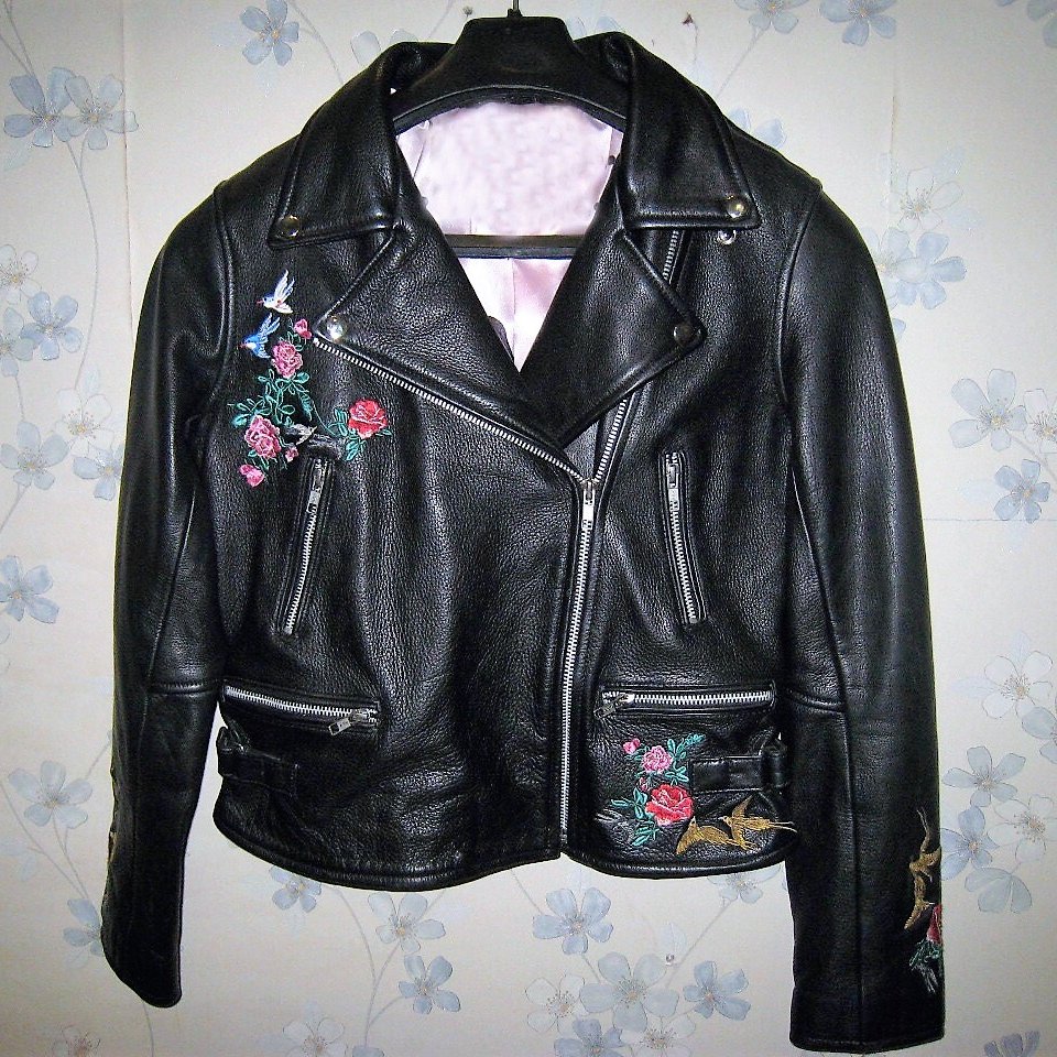 Shabbir37Bulk's profile picture. https://t.co/vPBIfqtqL9

Manufacturing and selling online Genuine leather Clothing for Men and Women.🧥👚👜👛