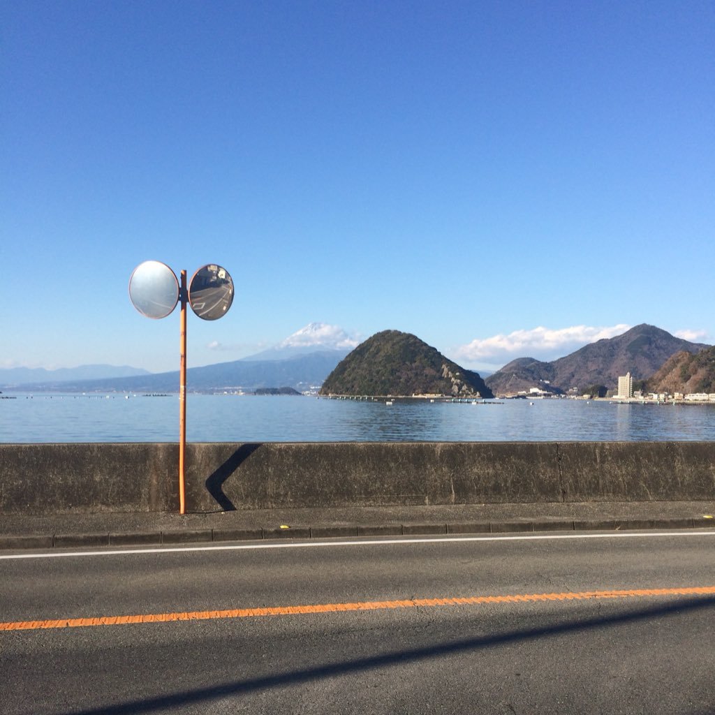 ラブライブ！サンシャイン‼︎ ・ ゆるキャン△ ・ 艦これ ・ 水曜どうでしょう ・ 怪談 ・ サバゲ ・ロードバイク ・ ラーメン ・ メーカーズマーク、 そして沼津を愛するアラフォー男子。あ、歴史ネタや地理ネタも好物です。伊豆石文化探究会会員でもあります。