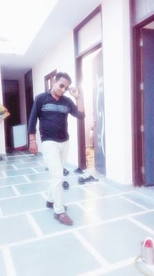 Vikas82892794's profile picture. I am happy