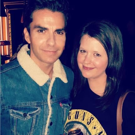 jacqtomas's profile picture. 7 billion people in the world ....sometimes all u need a 1