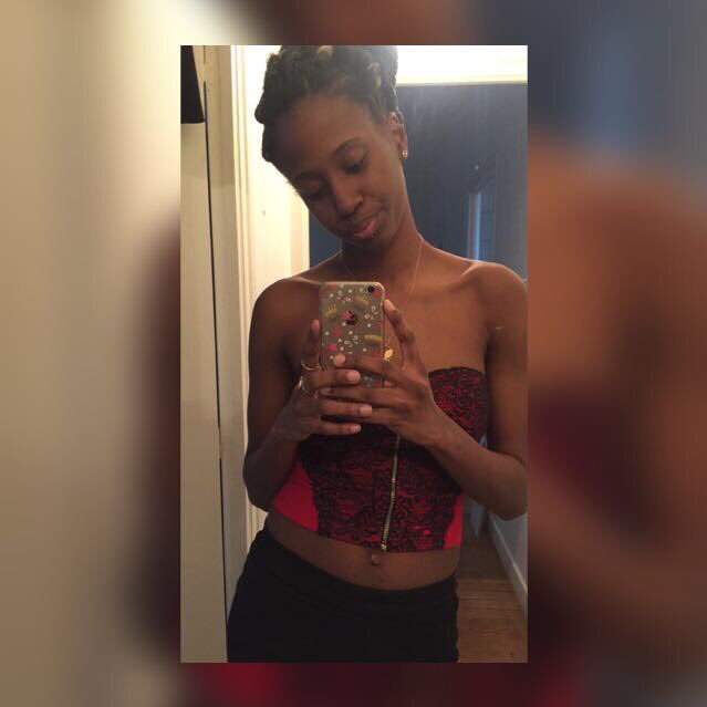 PhanoOuch's profile picture. Martiniquaise en France 📍 || Maman d'une Princesse •Bibouille• 👑💕 || SC 👻 : Queeen_pha ||