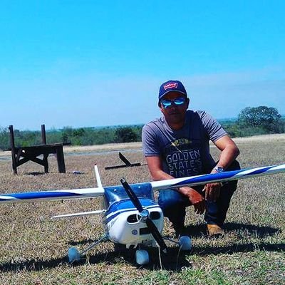 justinojmz's profile picture. Siempre seras el refugio donde siempre llegaré !!!1