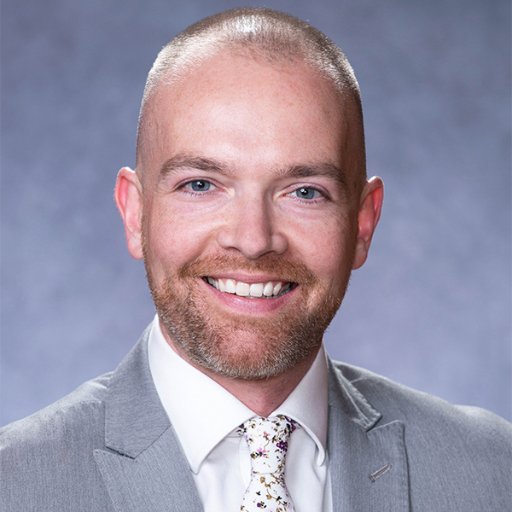 JamesSpadola's profile picture. 90s alt-rock expert.