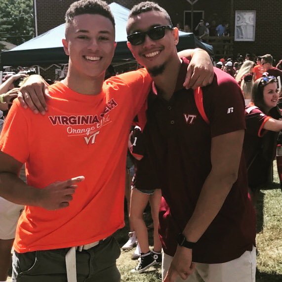 Steph_Curry3s's profile picture. 10 piece spicy chicken nuggets