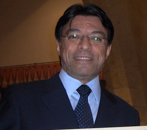 Contador Publico, Director de IMEPRO, Especialista en Tributario y Laboral. Presidente del Colegio de Contadores Públicos del Estado Anzoátegui