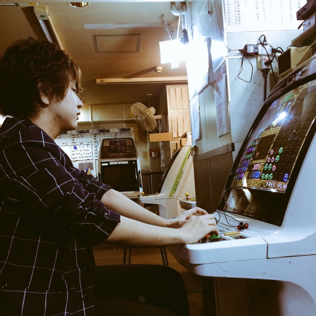 ぷよぷよJeSU公認プロ選手/実況解説者(セガ公式大会、おいうリーグ等)/オン大会「reoru杯」主催/RiJ Summer2022ぷよぷよ〜んで参加/RiJ Summer2023ぷよぷよ4部作リレーで参加/ウイスキー/ジャイアンツ/ヘッダー(@Ad0At)/仕事のご相談はDMにてお気軽に