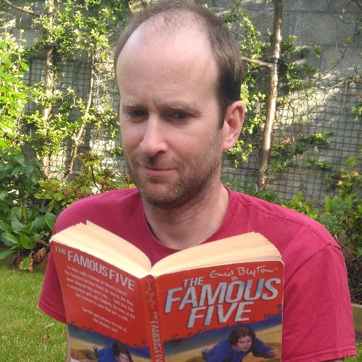 Children's fiction writer & creator of 'Story Thief Challenges!' on https://t.co/LSqFVMy9jf with writing advice from Irish kidslit authors. He/ him.