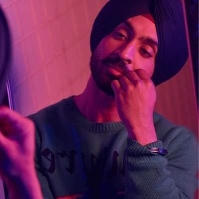 sukhe85915208's profile picture. 