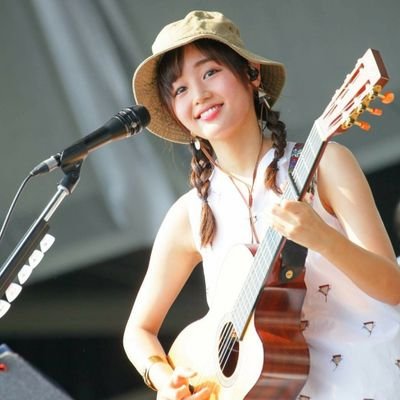 藤原さくらちゃんが大大大好きです！！               
藤原さくらファンと繋がりたい/meat/アコギ/色んな芸能人フォローしてるけどやっぱ一番はさくらちゃん！/無言フォロー失礼します/ぜひフォローお願いします！！