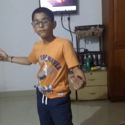 Badarish1's profile picture. i love pals tap  link below to check out my roblox account if you could please give me builder club= 15robux a day monthly pls