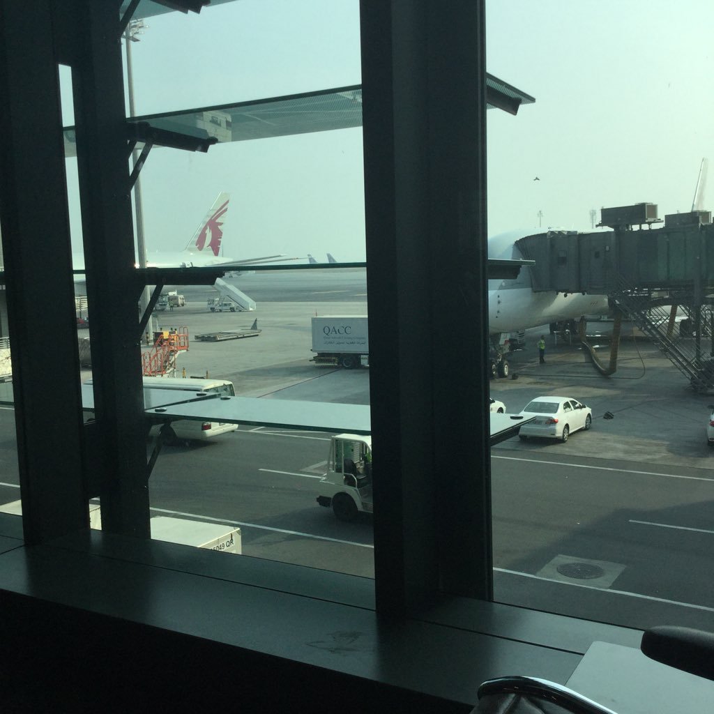 coralpoints's profile picture. Aquarius, witty, fun lover........travel, food, new cultures - my poison. contemporary architecture, construction expert, chess and Art.