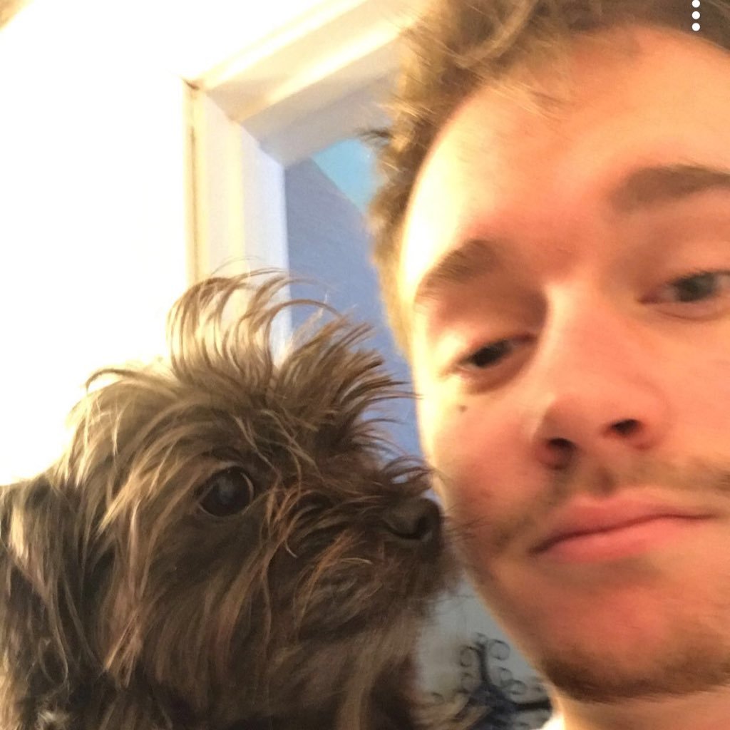 #2OneHunnit Promoter| dont take shit so seriously #LackOfWorries /// RIP Tyler Fox. Thank you for all the great memories// Spread The Love // Life can be Fucked