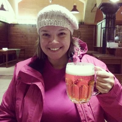 dani_mingatos's profile picture. Uma matemática que, um dia, se encantou pela cerveja.