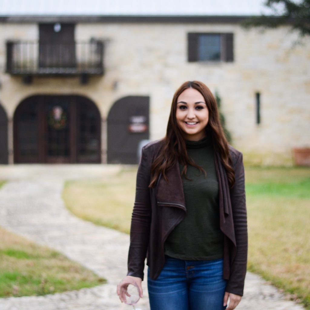 kandiqua's profile picture. ¿Reality shows and chill?