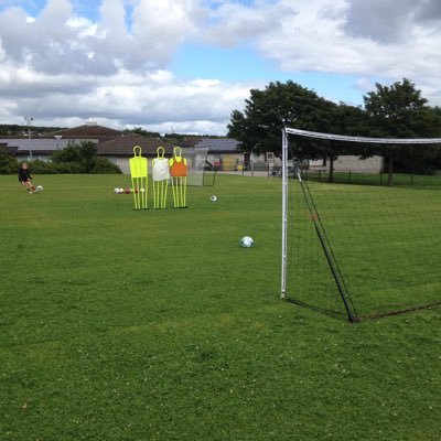 individual football coaching shaped towards providing a high attention to detail and assistance to improve all aspects of performance.