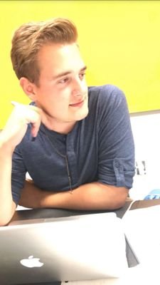 SchnepfDylan's profile picture. Amateur comedian, professional model