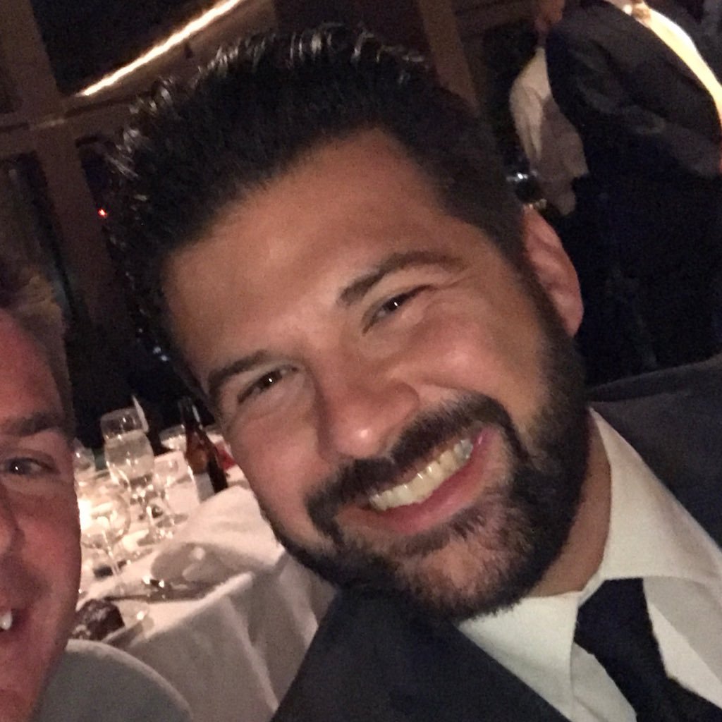 MatthewNolanS's profile picture. This is the guy, behind the guy, behind the guy.