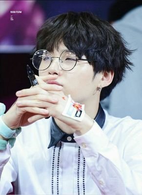 Annyehaseo Im A Random Person Who Loves Kpop Im All About Bughead And Taekook
Min Yoongi
Kim Taehyung
Kim Jennie
Mark Twan
Kim Yuegeom #ImAPabo #ImAnAlien 👽