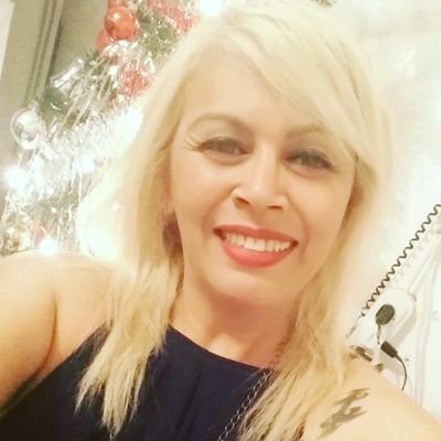 nannusskar's profile picture. Locutora y Conductora de Radio. Coach Ontológico. Dueña de #iDeArte Productora  Integral. Estudiante de Comunicación de las Organizaciones  en la UNPSJB