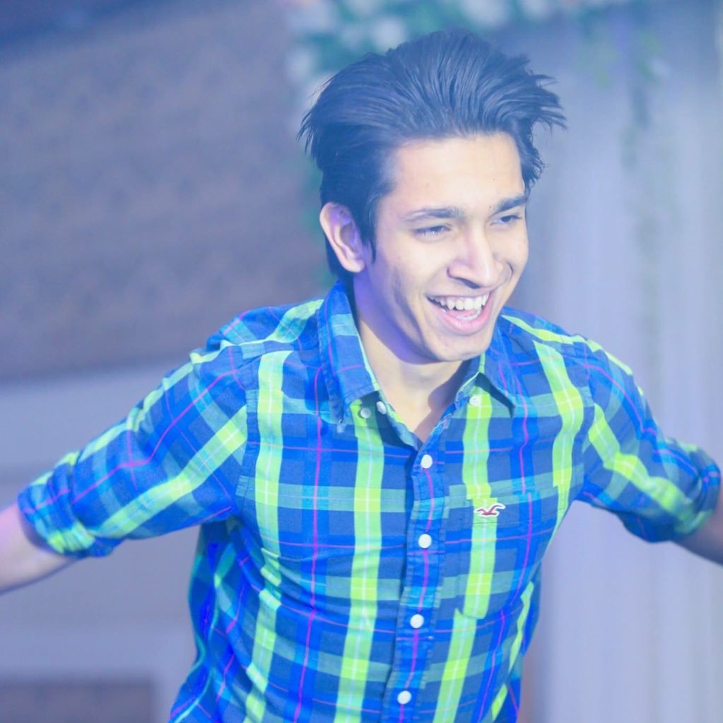 Maazkhan8's profile picture. I am a 17 year old guy who is fascinated by science fiction theories including time travel and paradoxes. Moreover, I love watching game of thrones.