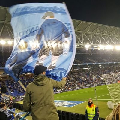 Escoger el camino fácil nunca fue mi estilo, nacido en BCN, residente en VNG, socio num. 7.582 del #RCDE