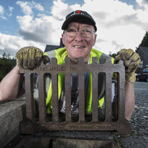 A Celebrity  Lengthsman and Drainspotter ~
Anorak of the Year 2019 ~  Dullest man in Britain
#Restorer of inanimate objects 
#Publicspeaker #Operculist