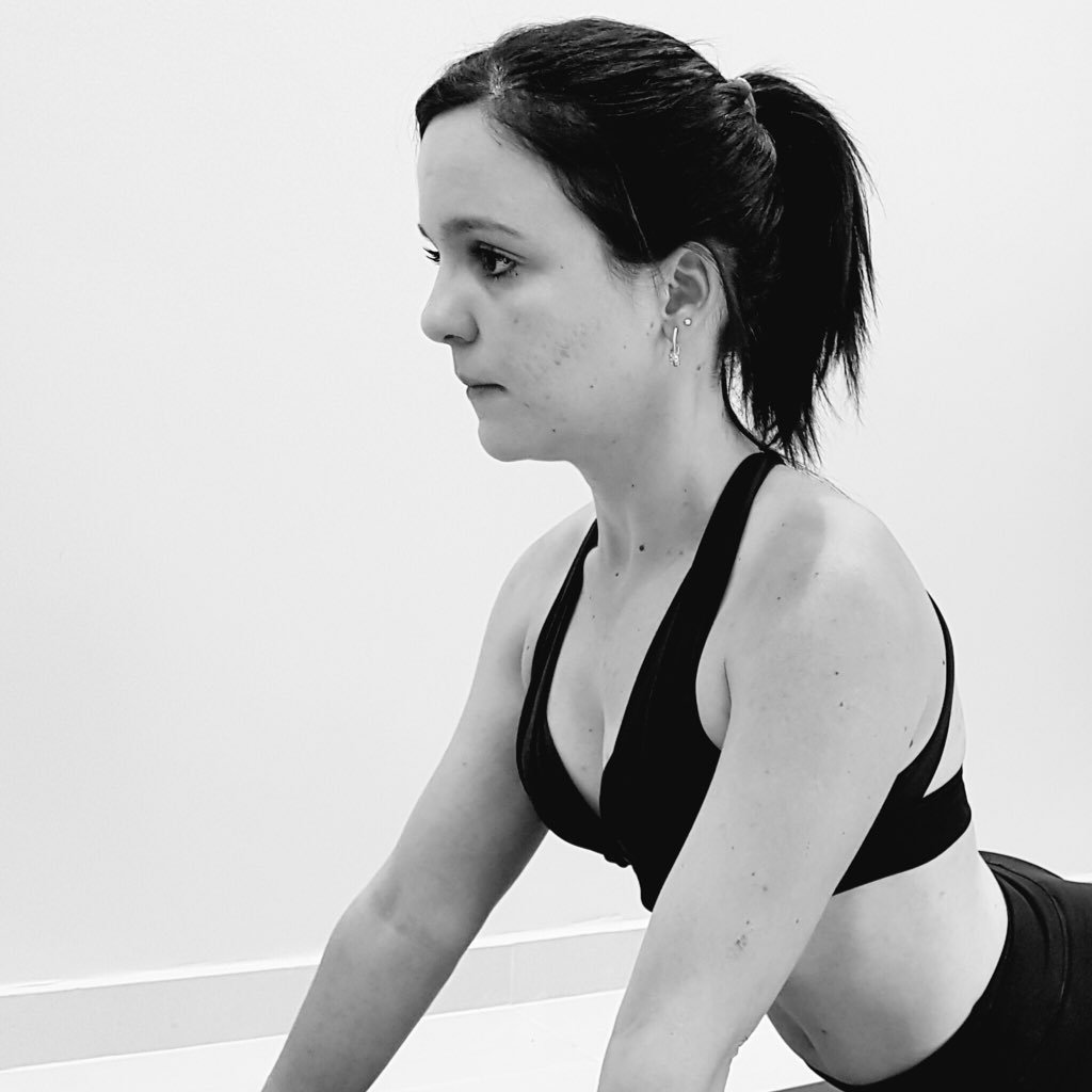 ericaevalenti's profile picture. Sou dramática, intensa e tenho uma alegria em mim que quase me deixa exausta. Clarice Lispector