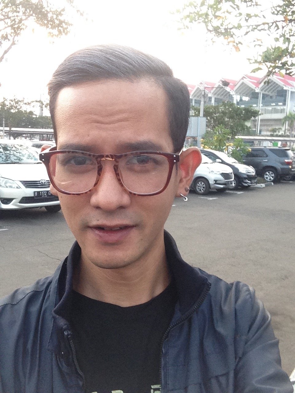 Firmantigibrush's profile picture. Makeupartist